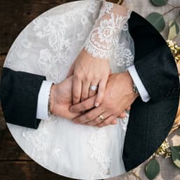 Contoh undangan Nadia & Kevin